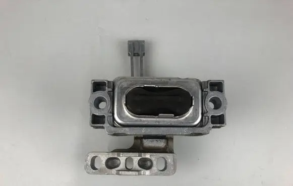 Skoda Superb B8 (3V) Engine mount bracket 3Q0199262J