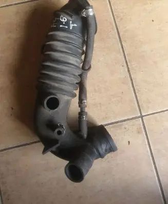 Audi A4 S4 B5 8D Air intake hose/pipe 058133356A