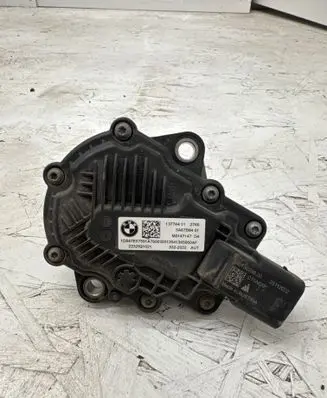 BMW M4 G82 G83 Transfer box differential control unit 137744112760 13774411 5A67B8401