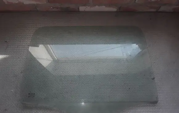 Opel Agila A Rear door window glass