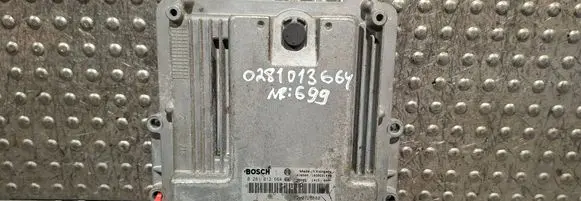 Renault Laguna III Engine control unit/module S25053699 8200726880 0281013664