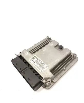 Volkswagen PASSAT B8 Engine control unit/module 04L907309R 0281031066