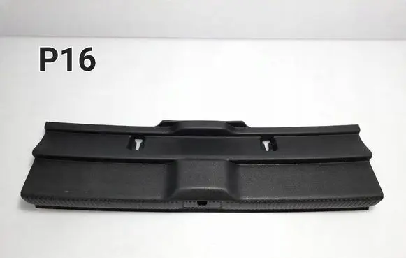 Audi A3 S3 8V Trunk/boot sill cover protection 8V3863471