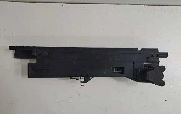 BMW X5 E70 Radiator support slam panel bracket 7799762 8572189