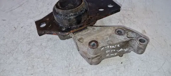 Nissan X-Trail T31 Engine mount bracket F6036100