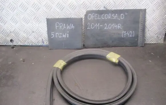 Opel Corsa D Rubber seal loading door 