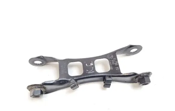 Rear control arm