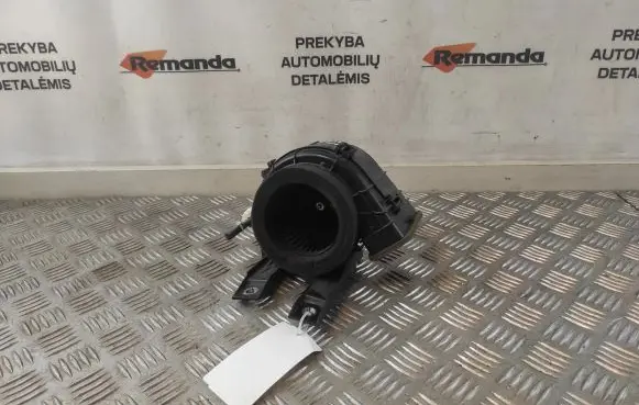 Toyota Prius (XW50) Hybrid/electric vehicle battery fan G923047080 1512008194