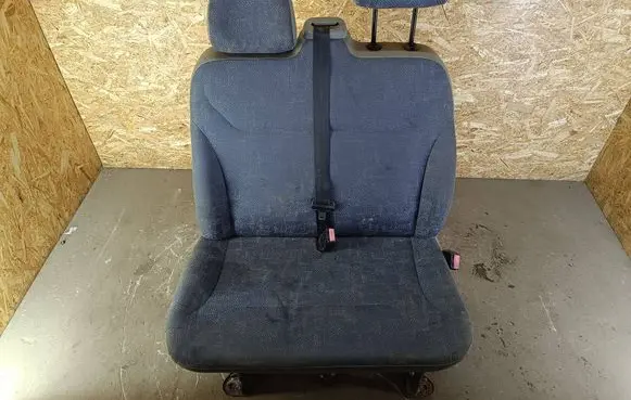 Renault Trafic II (X83) Front double seat 8200216550 040219952
