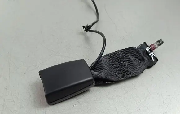 MG HS Rear seatbelt buckle
