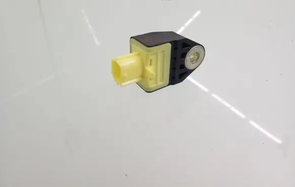 Toyota RAV 4 (XA40) Airbag deployment crash/impact sensor 8983133050