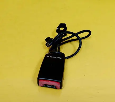 Mercedes-Benz CLK A208 C208 Front seatbelt buckle 2088600869
