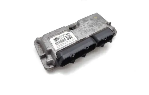 Volkswagen Golf V Engine control unit/module 03C906024K