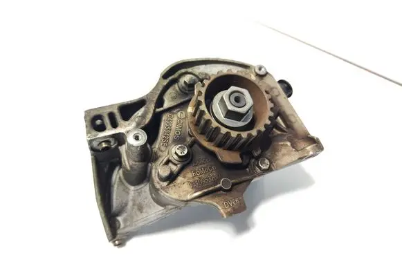 Ford Focus Fuel injection high pressure pump 0445010592 13160516 9811347280