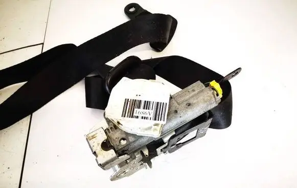 Ford Fiesta Front seatbelt 8v51a61295cp 8v51-a61295-cp