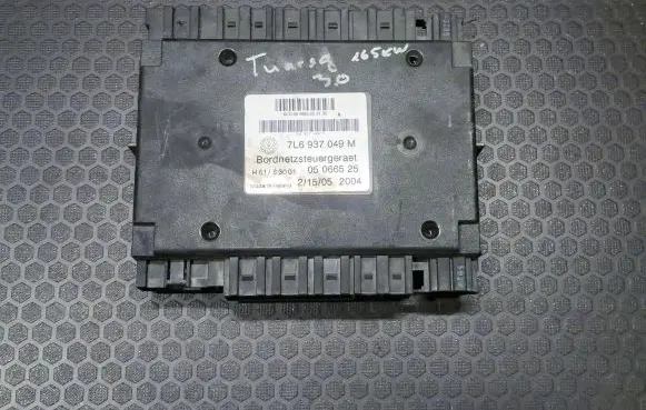 Volkswagen Touareg I Comfort/convenience module 7L6937049M 05066525 H51S3001