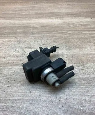 Renault Scenic II - Grand scenic II Turbo solenoid valve 8200270451 03T280