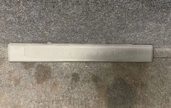 Chevrolet Camaro Front sill trim cover USF9173 26291