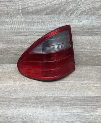 Mercedes-Benz E W210 Rear/tail lights A2108204764 198201