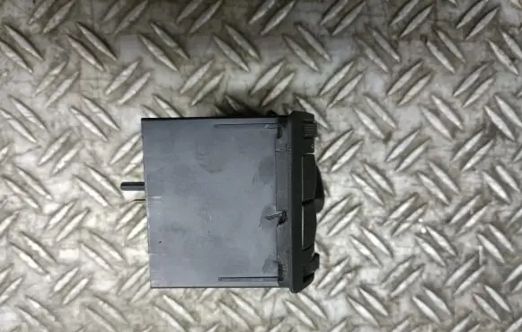Opel Zafira A Light switch 09133249