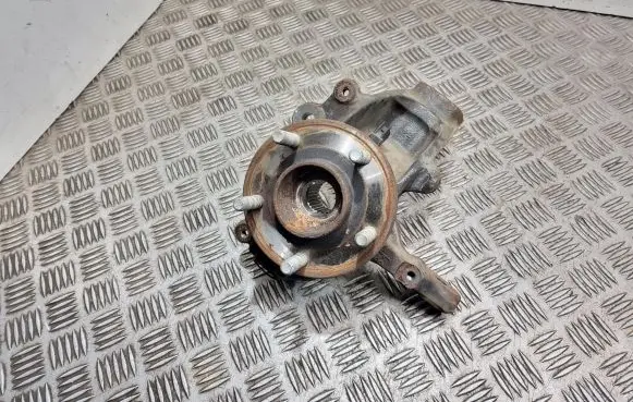 Ford C-MAX II Front wheel hub Av613k171