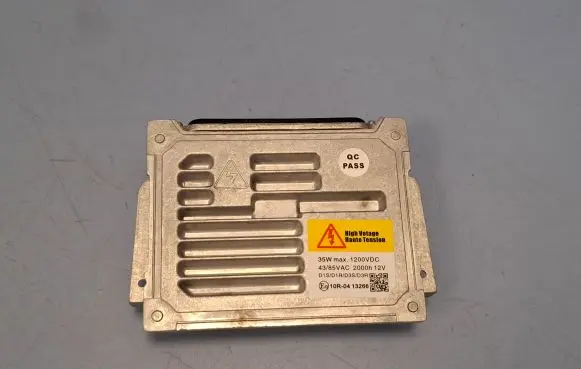 Land Rover Discovery 4 - LR4 Headlight ballast module Xenon LR014114 89089352 4L0907391