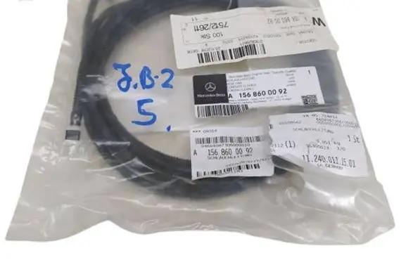Mercedes-Benz GLA W156 X156 Headlight washer hose/pipe 1568600092