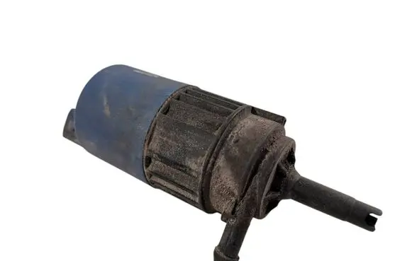 Volvo S40, V40 Windscreen/windshield washer pump 30899624