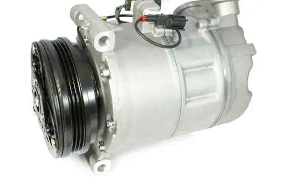 Volvo S60 Air conditioning (A/C) compressor (pump) 890062 31305844 Z0002259K