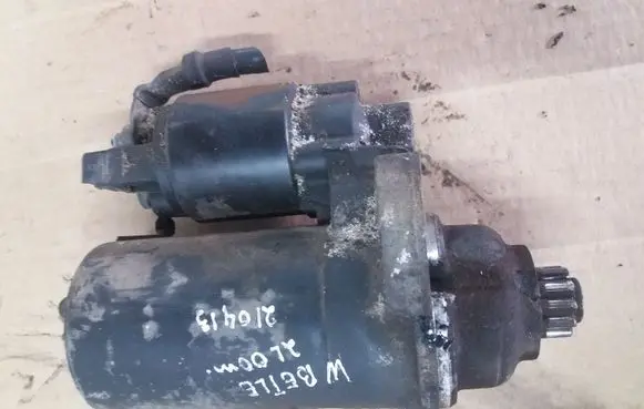 Volkswagen New Beetle Starter motor 385821896