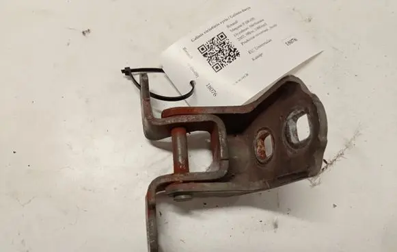 Rear door upper hinge