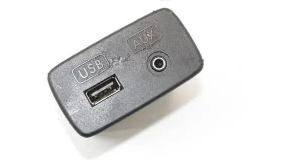 Subaru WRX AUX in-socket connector 86257AJ220