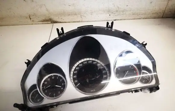 Mercedes-Benz E W212 Speedometer (instrument cluster) a2129001614