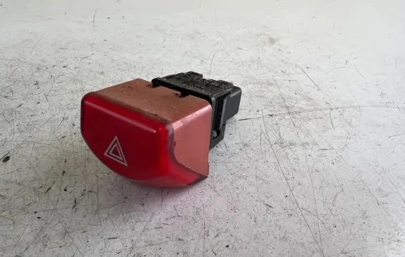 Nissan Micra Hazard light switch 06019