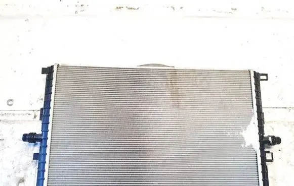 Coolant radiator