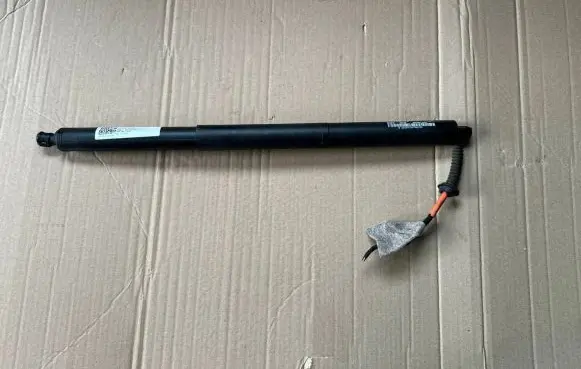 BMW X1 F48 F49 Tailgate/trunk strut/damper 9482962 66T00666669002