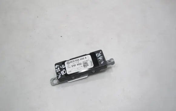 Volkswagen PASSAT B6 Antenna control unit 3C9035552A 12014600