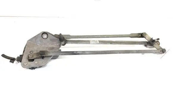 Ford Kuga I Front wiper linkage and motor