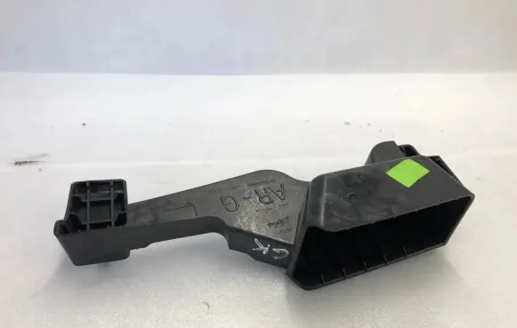 Opel Grandland X Rear door exterior handle/bracket YP00084286