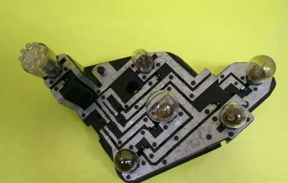 Fiat Bravo - Brava Tail light bulb cover holder