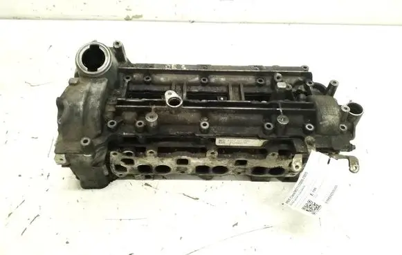 Mercedes-Benz E W211 Engine head 
