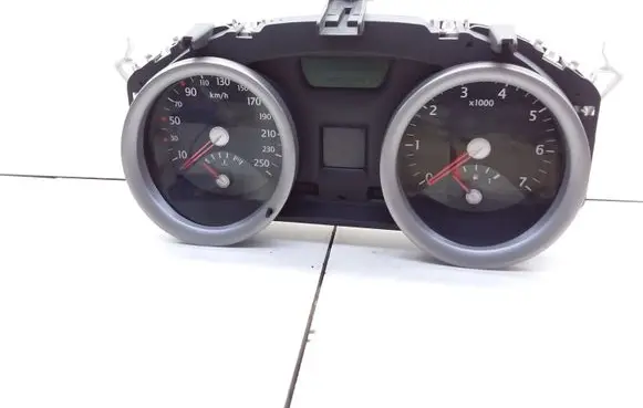 Renault Megane II Speedometer (instrument cluster) PEBC179389 8200364015