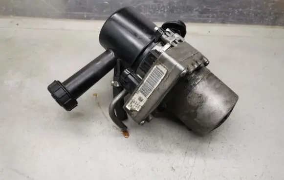 Peugeot 407 Power steering pump 9655792180