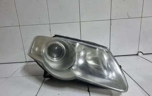 Volkswagen PASSAT B6 Headlight/headlamp 1EL24701412