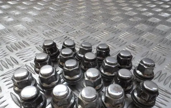 Toyota C-HR I Nuts/bolts 