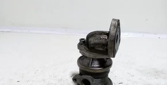 Audi A6 S6 C5 4B EGR valve 078131102F 72256012