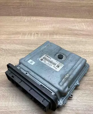 BMW 7 F01 F02 F03 F04 Engine control unit/module ECU 8516753 0281018297