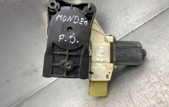 Ford Mondeo MK IV Front door window regulator motor 6M2114553B FC6652