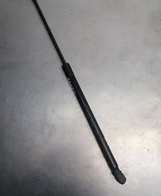 Volkswagen Polo IV 9N3 Tailgate/trunk strut/damper 6Q6827550C