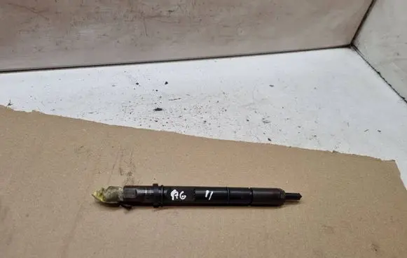 Audi A6 S6 C5 4B Fuel injector 059130201E